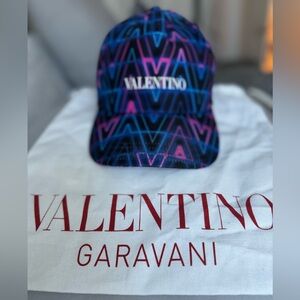 VALENTINO CAPPELLO DA BASEBALL V NEON OPTICAL IN MULTICOLOR